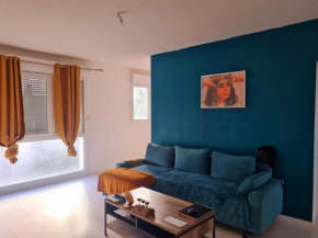 Logement entier appartement pas loin du circuit des 24